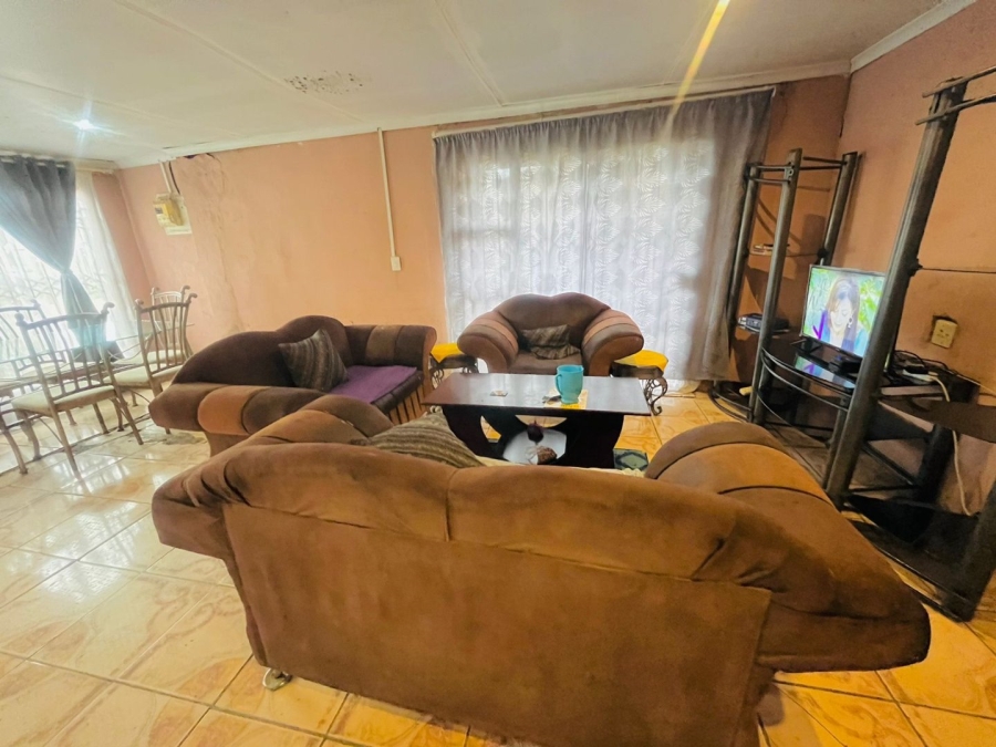 4 Bedroom Property for Sale in Grasslands Free State